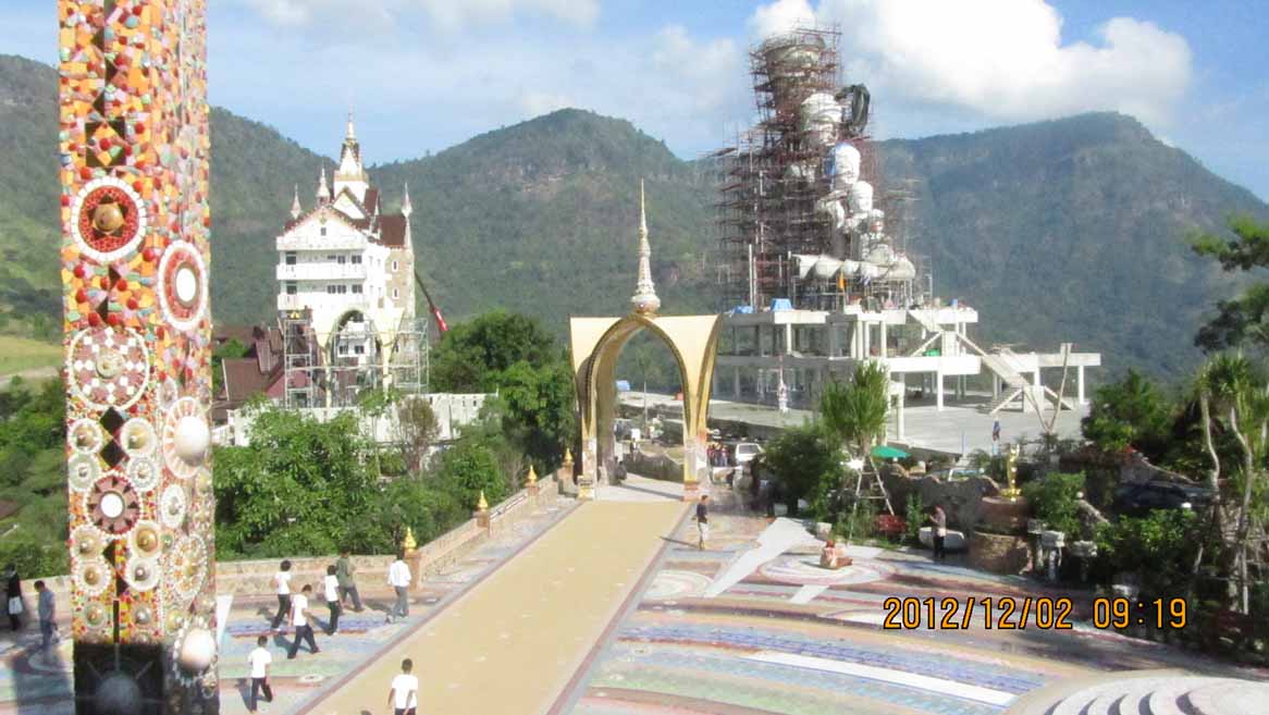 Phrathard_Phakaew 21.JPG 109.3K